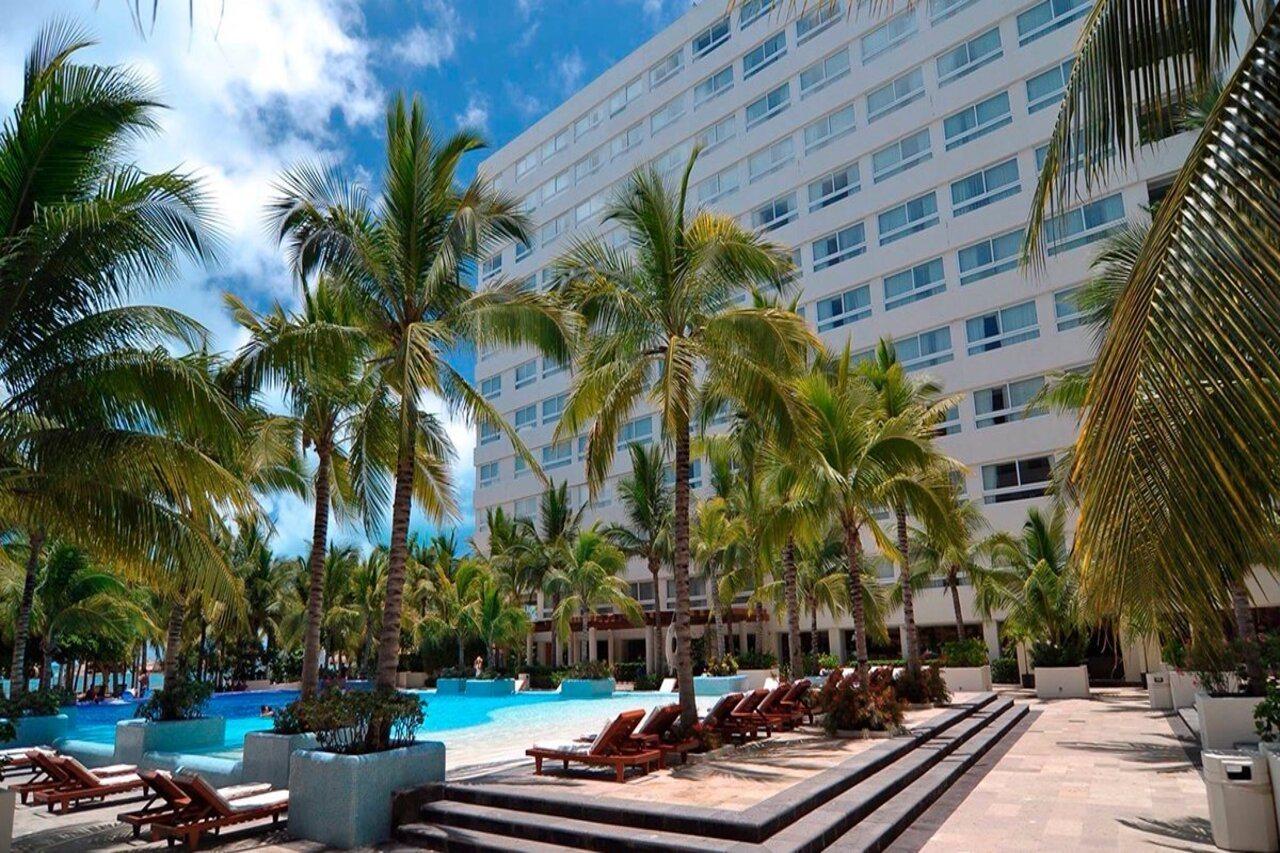 Grand Oasis Palm By Lifestyle Hotel